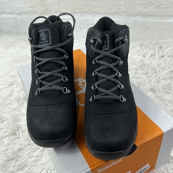 NIB Timberland womens Mt. Maddsen Mid Leather Waterproof Hiker Hiking Boot Black - Picture 3 of 9